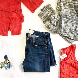 5 piece minimum reseller box